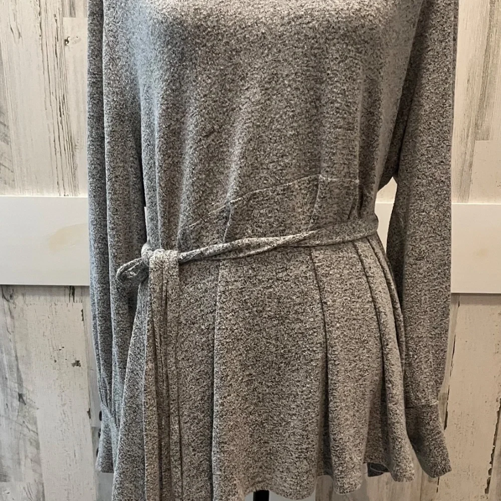 TUNIC TOP  18/20W - Picture 5 of 7